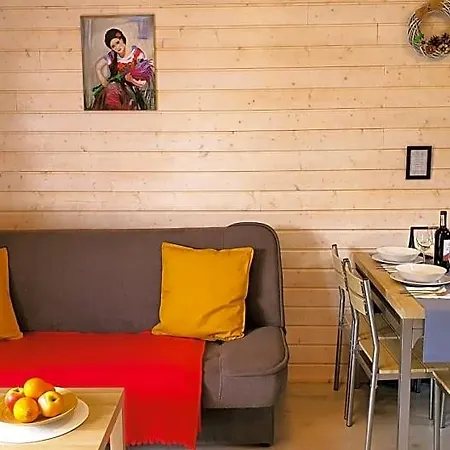 Domek letniskowy Kolorowe *